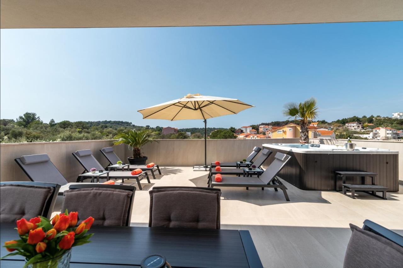 Penthouse Majestic