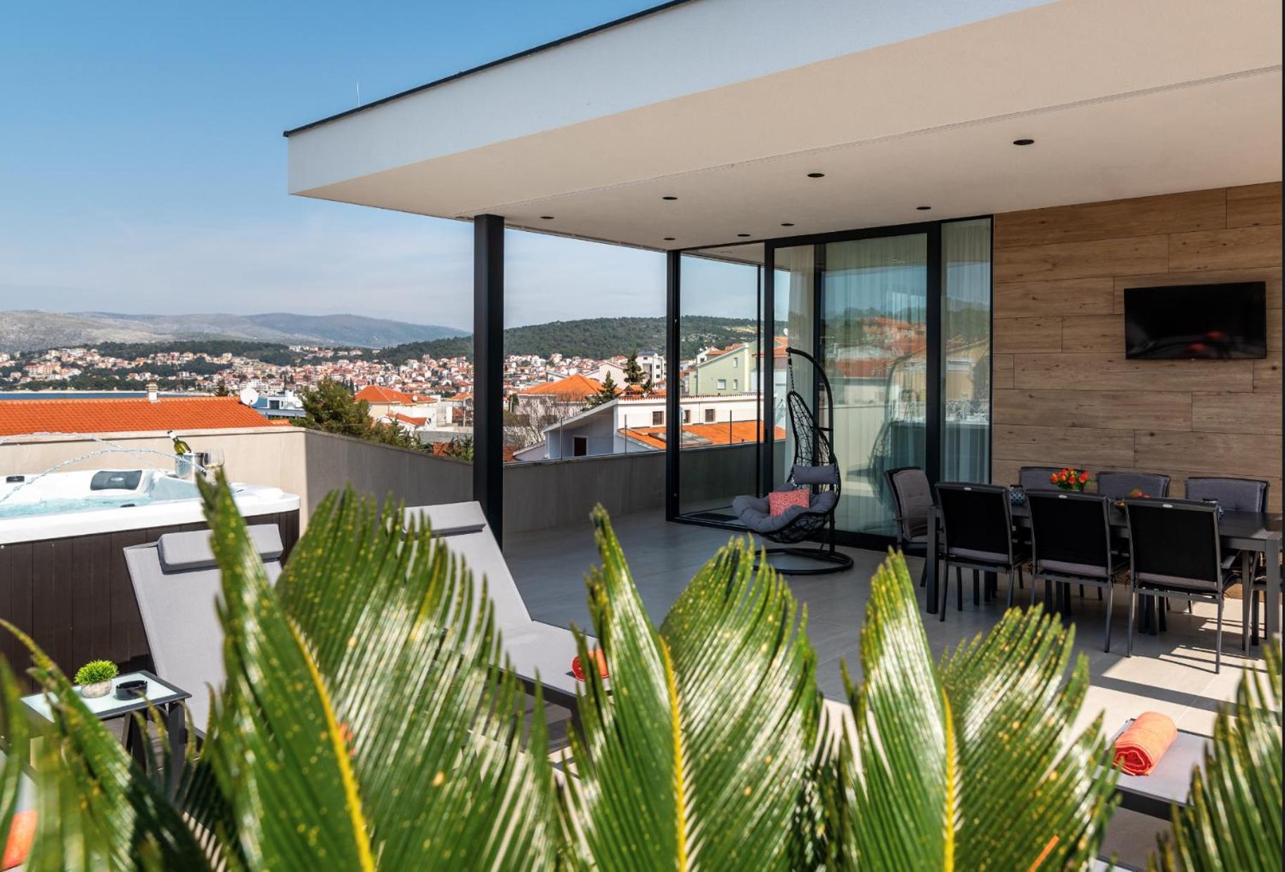 Penthouse Majestic Apartment *